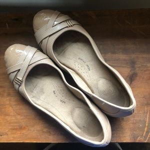 Time&Tru Light Tan flats 8 1/2